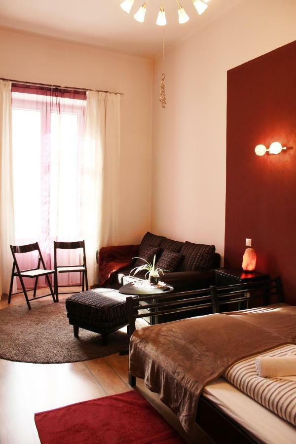 Apartamento Yasmine Flat Budapest Exterior foto