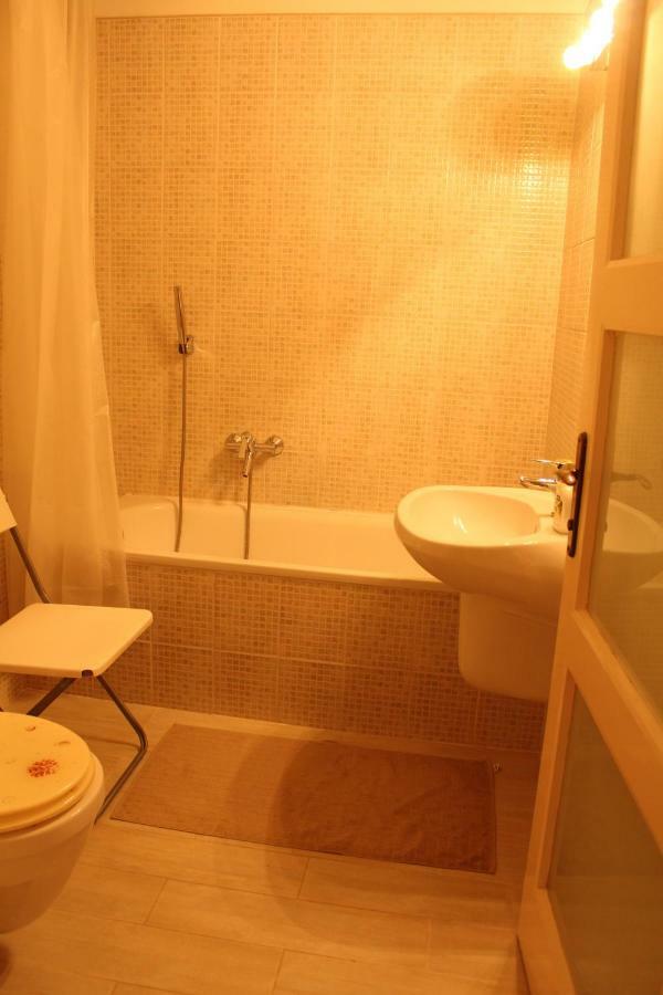 Apartamento Yasmine Flat Budapest Exterior foto