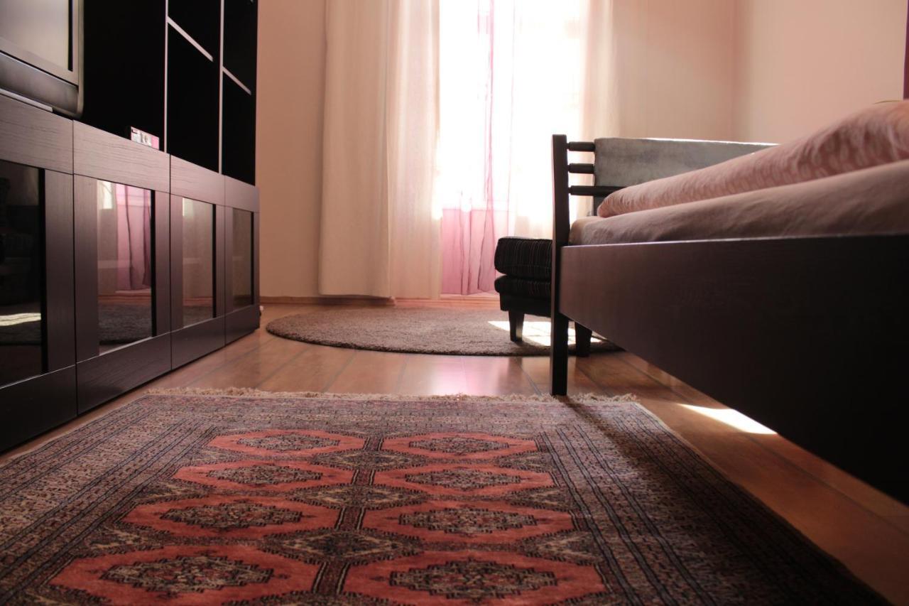 Apartamento Yasmine Flat Budapest Exterior foto